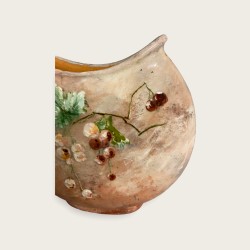 Vase Haviland en barbotine, décor de fleurs